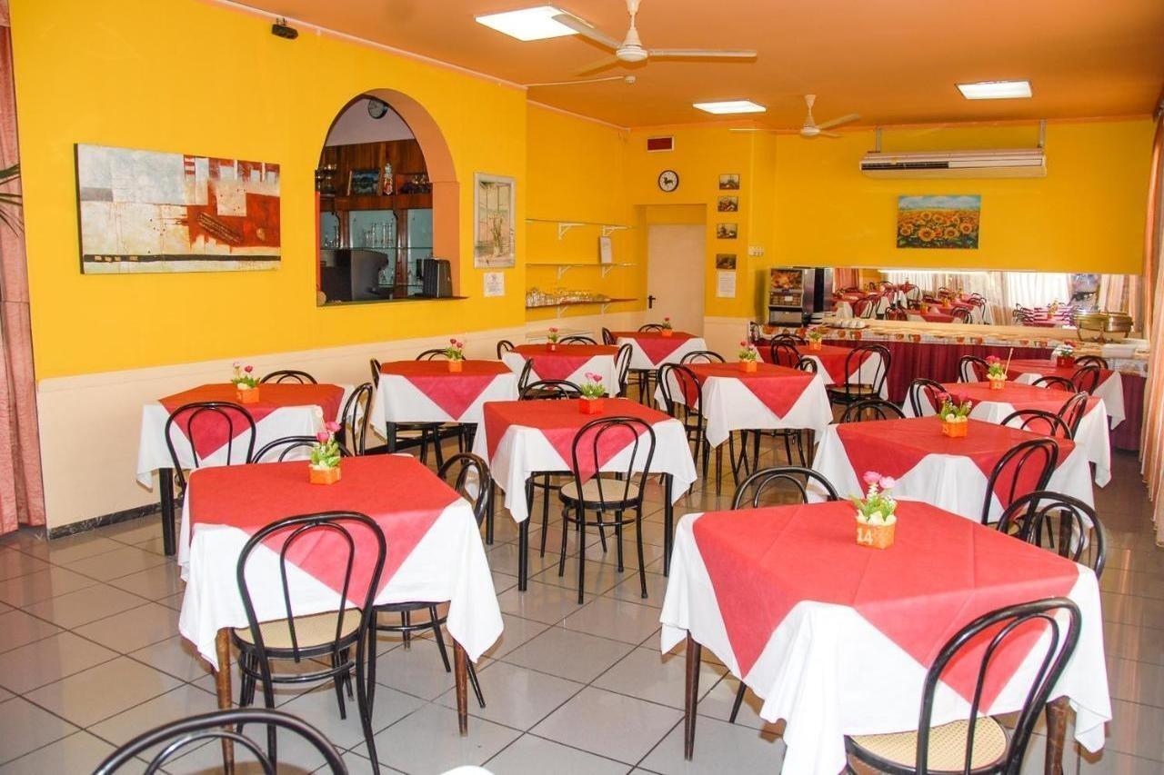Hotel Marinella Rimini Dış mekan fotoğraf