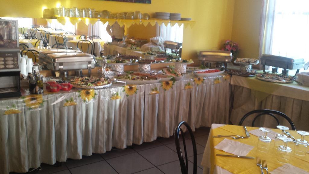 Hotel Marinella Rimini Dış mekan fotoğraf