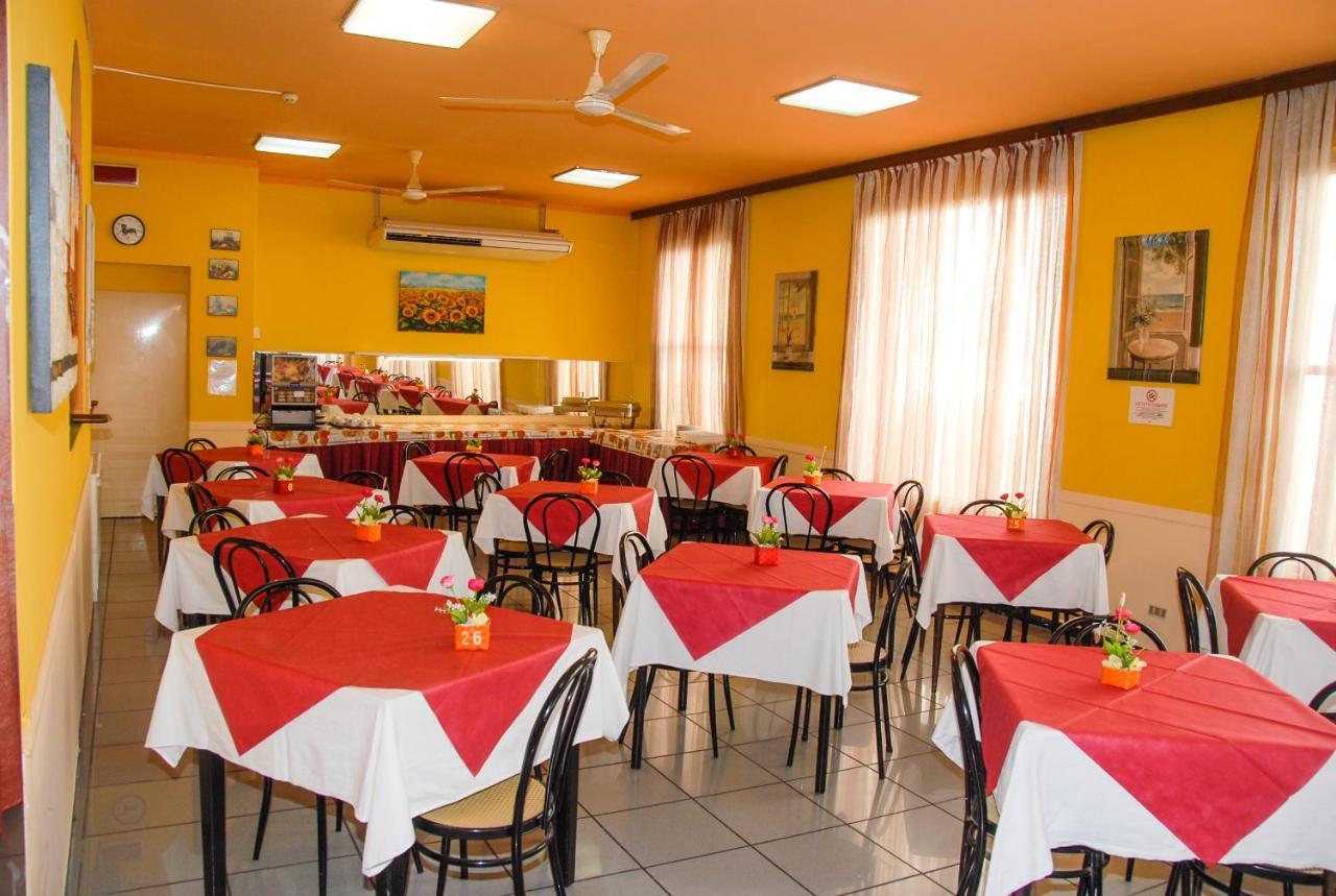 Hotel Marinella Rimini Dış mekan fotoğraf